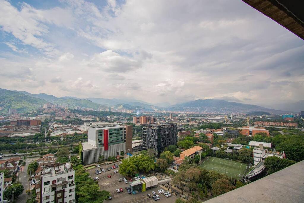 Apartment Floor Poblado, A/c, Coworking, Gym 1416