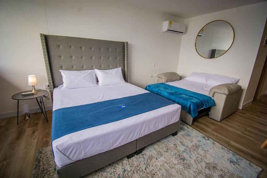 Apartment Floor Poblado, A/c, Coworking, Gym 1416 Medellin