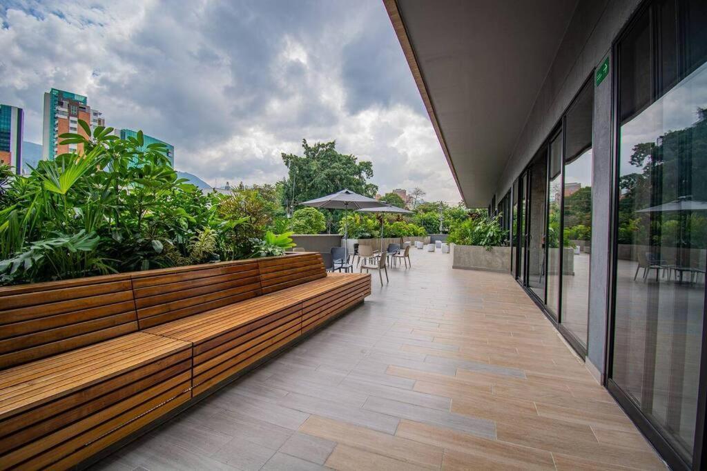 Floor Poblado, A/c, Coworking, Gym 1416 Apartment Medellin