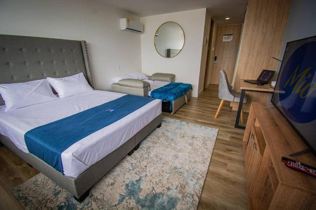 Floor Poblado, A/c, Coworking, Gym 1416 Apartment *